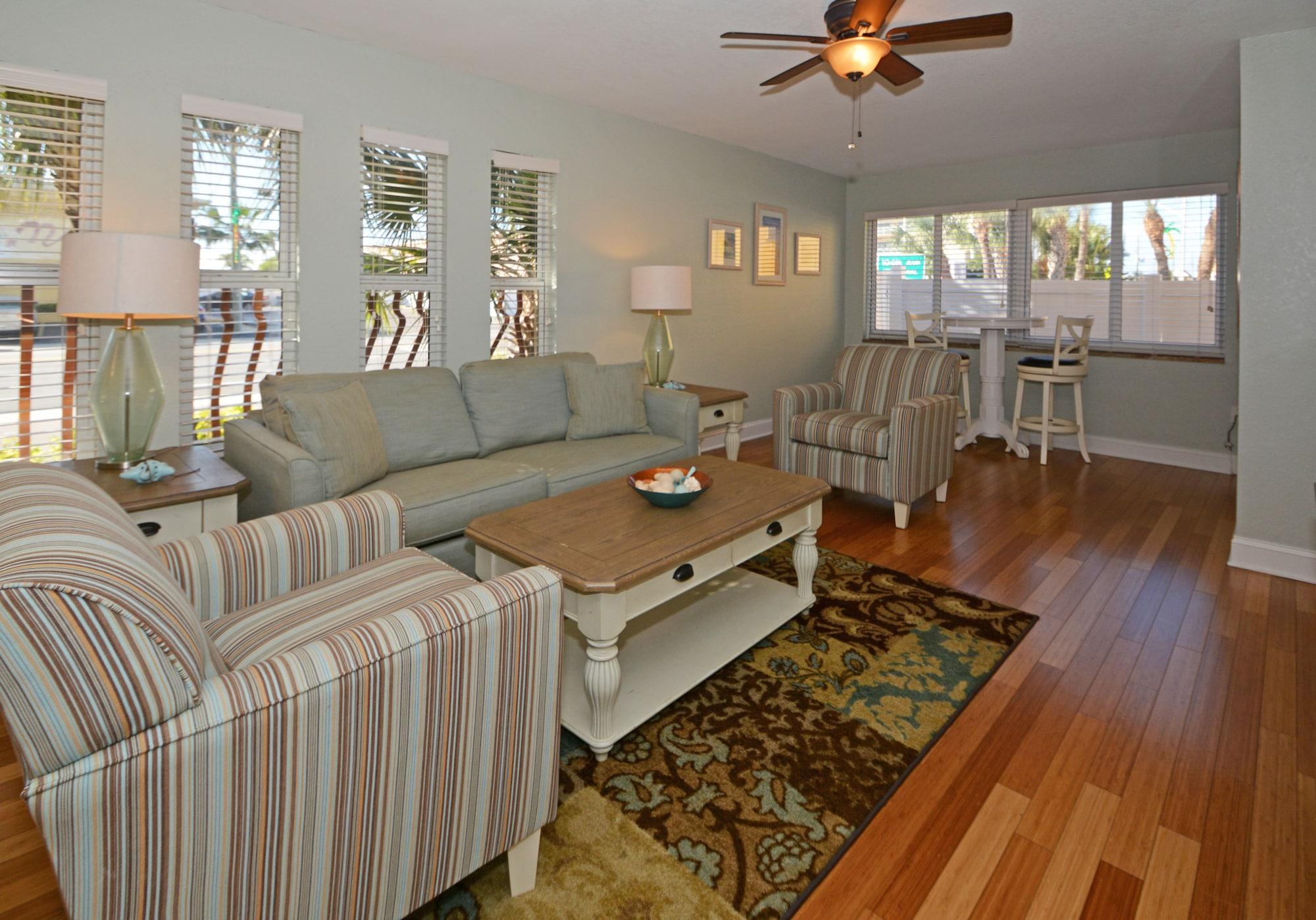 Westwinds Waterfront Resort St. Pete Beach Exteriör bild