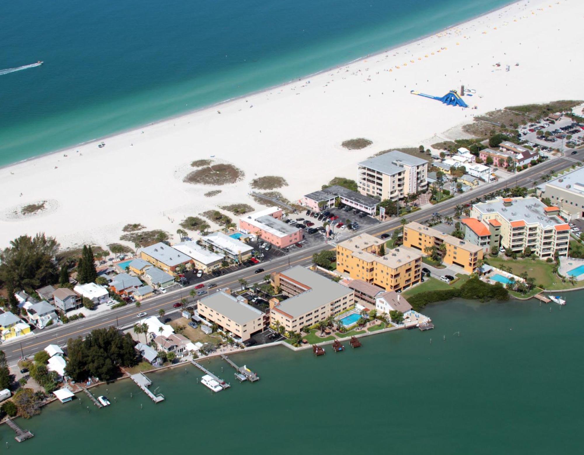 Westwinds Waterfront Resort St. Pete Beach Exteriör bild
